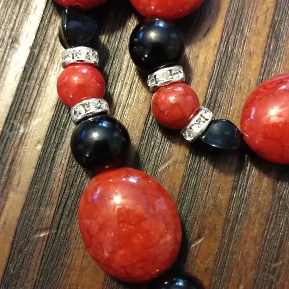 ❎SOLD❎ Handmade Beaded Necklace - Picture 3 of 8